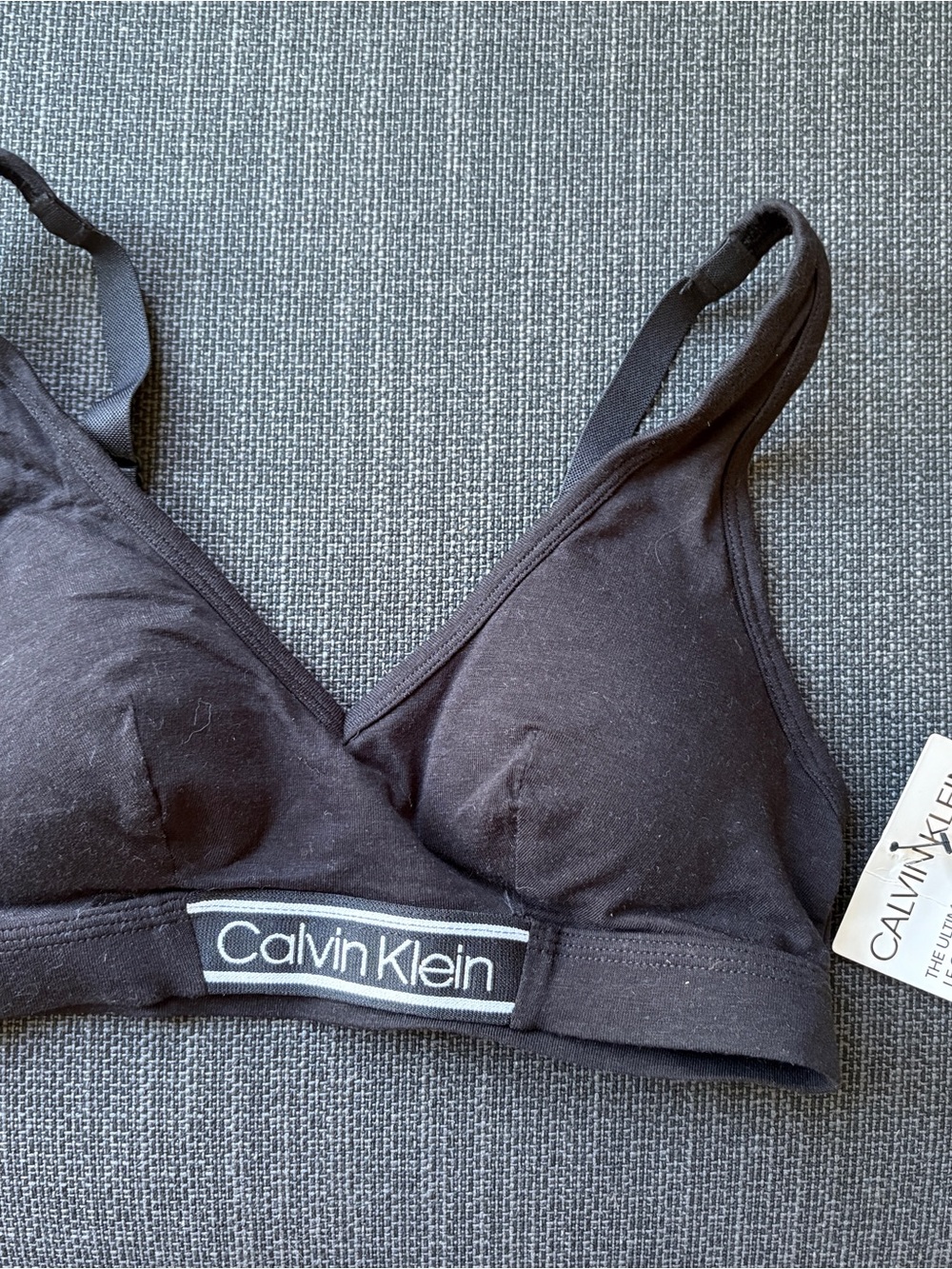 NWT Calvin Klein Black Logo Elastic Wireless Bralette